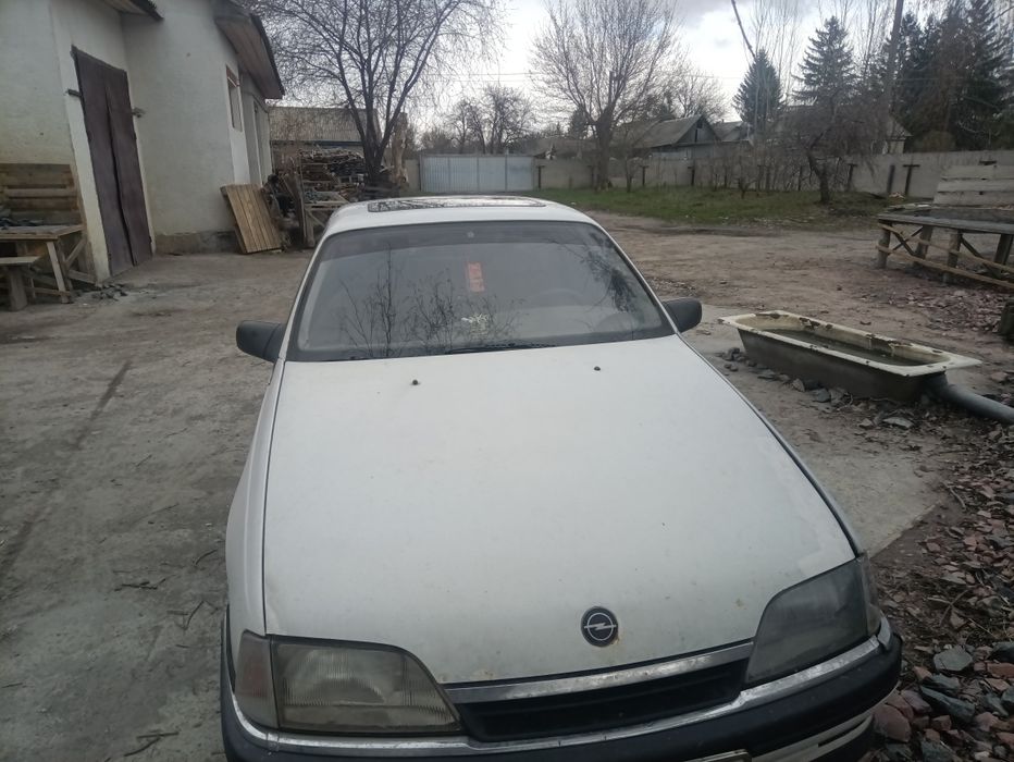 Срочно Продам опель омега а