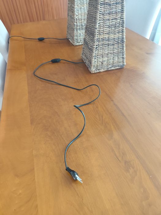 Par de Candeeiros em Rattan - Excelente Estado