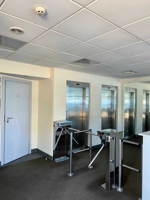 Офіс в БЦ, 127 м.кв., 4 кабінета, кухня, генератор, Поділ, власник