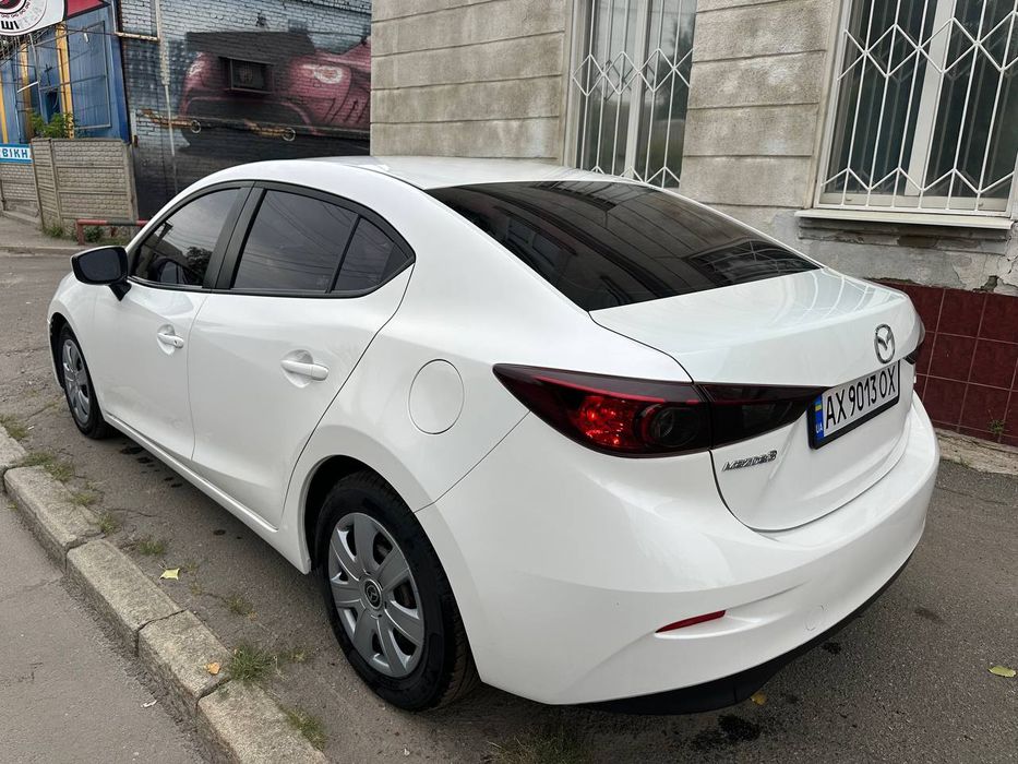 Продам Mazda 3 2015