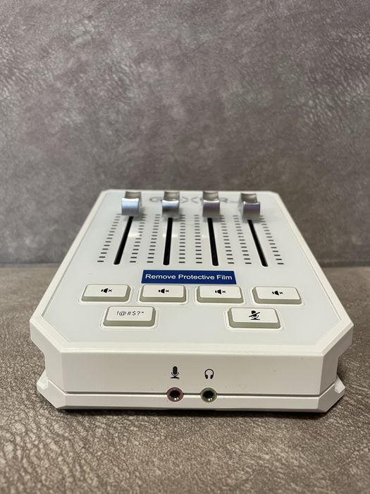 Аудиоинтерфейс TC-Helicon GO XLR Mini