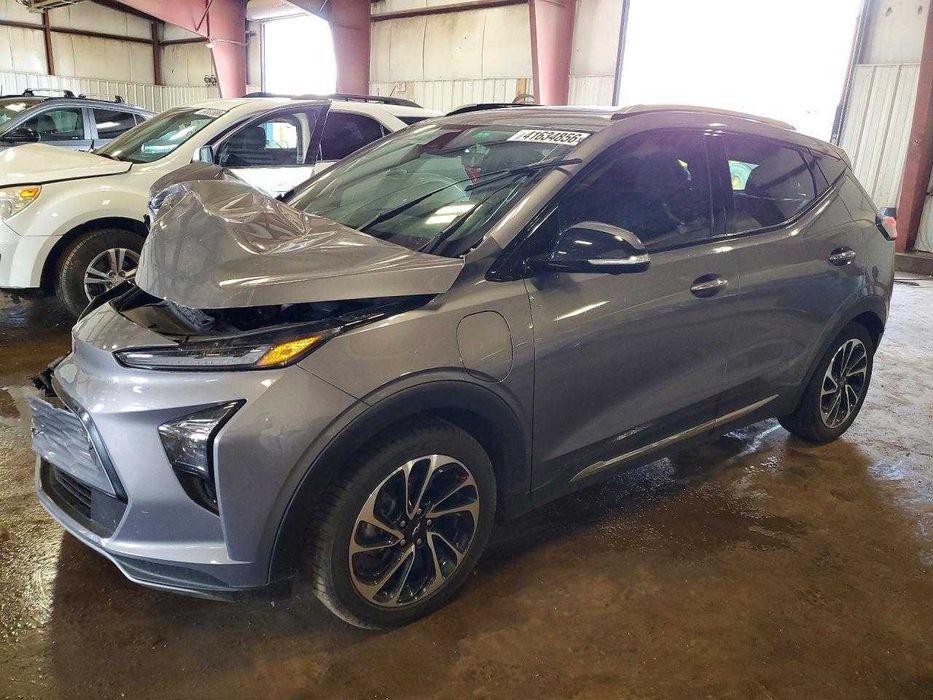 2023 Chevrolet Bolt EUV PREMIER в дорозі