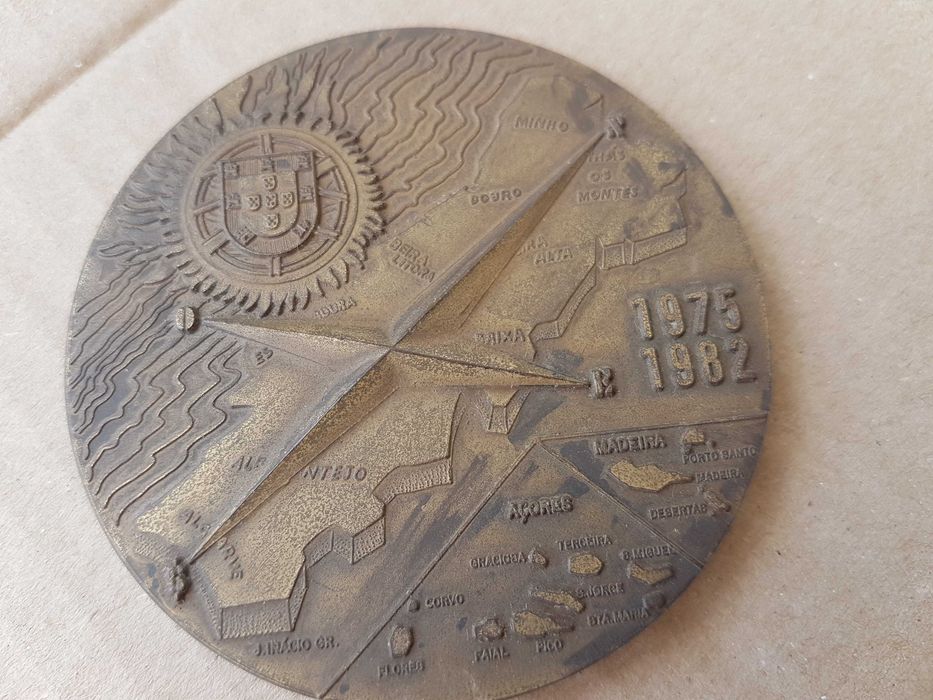 9 Medalhas Comemorativas em Bronze - 3 euros cada