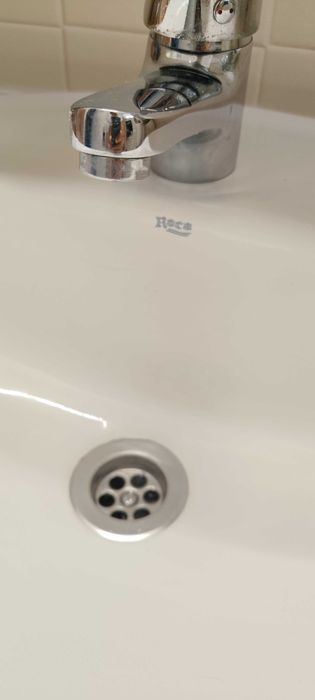 Móvel de casa de banho com lavatório