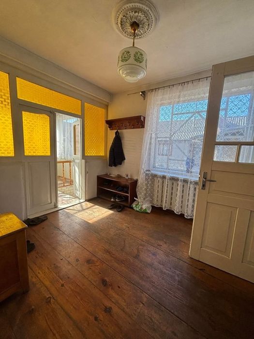 Продам будинок поруч з містом  Шептицький