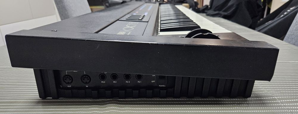 Yamaha KX76 master MIDI Keyboard