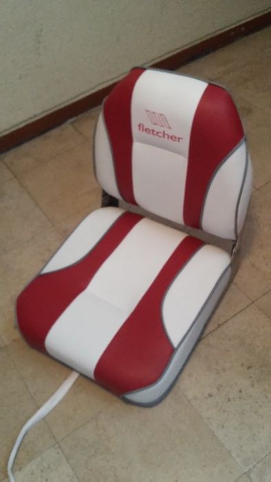 Banco para barco rebativel piloto