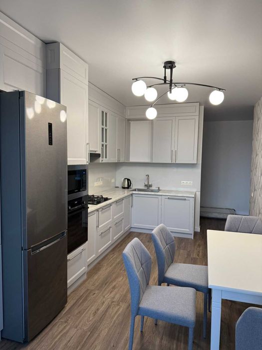 Оренда 2к квартири на Озерній