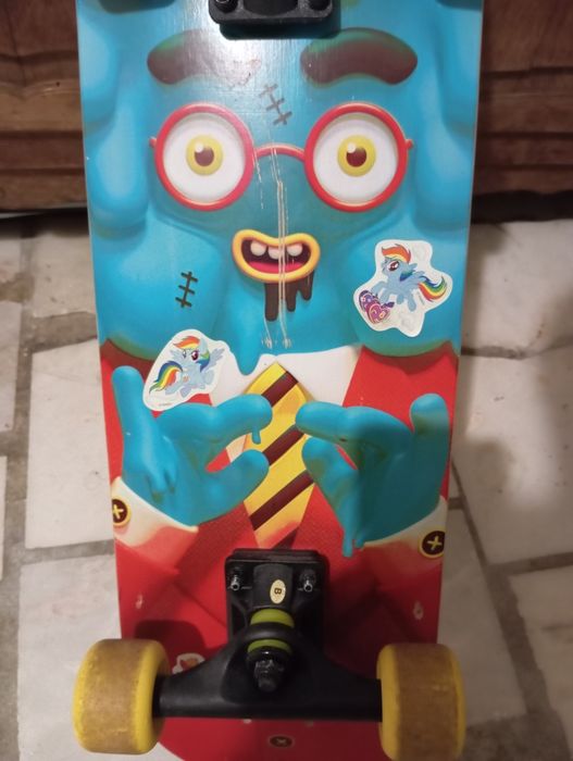 Skate e trotinete de criança
