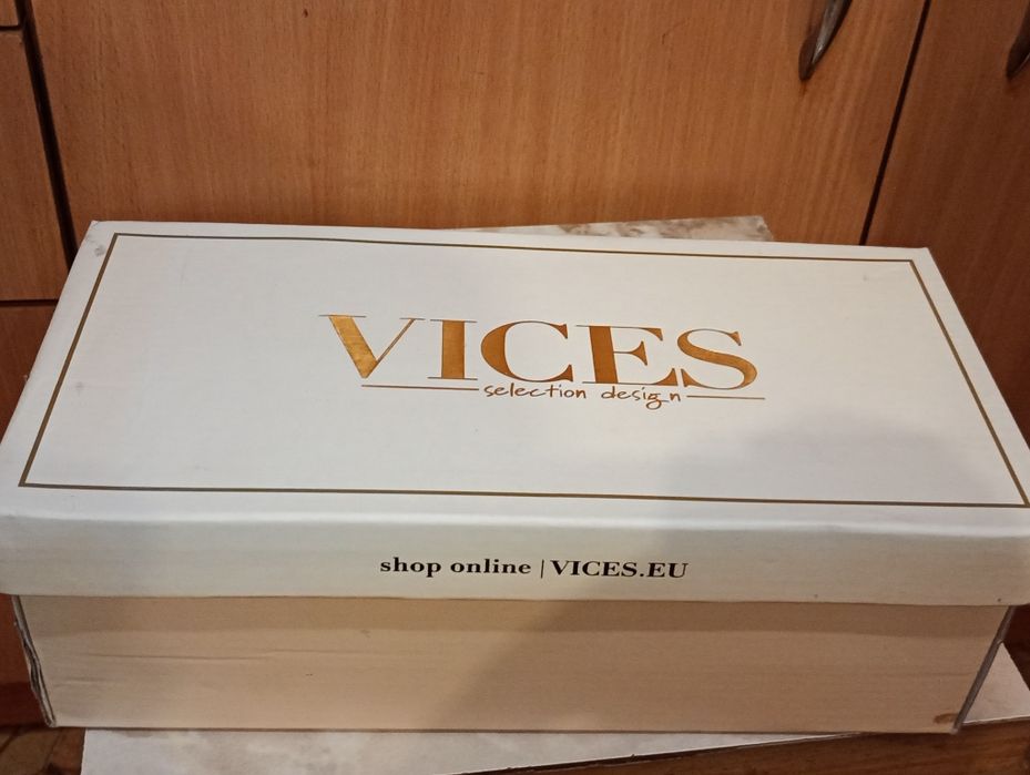 Nowe buty mokasyny vices rozmiar 40
