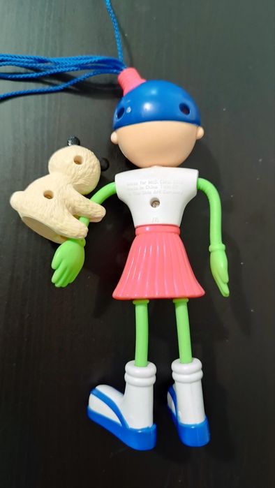 Figura coleção da Macdonald. 2002