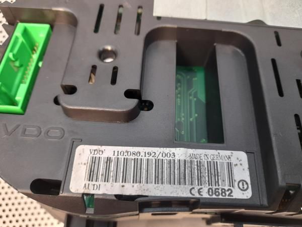 Quadrante / painel de instrumentos AUDI A2 (8Z0)