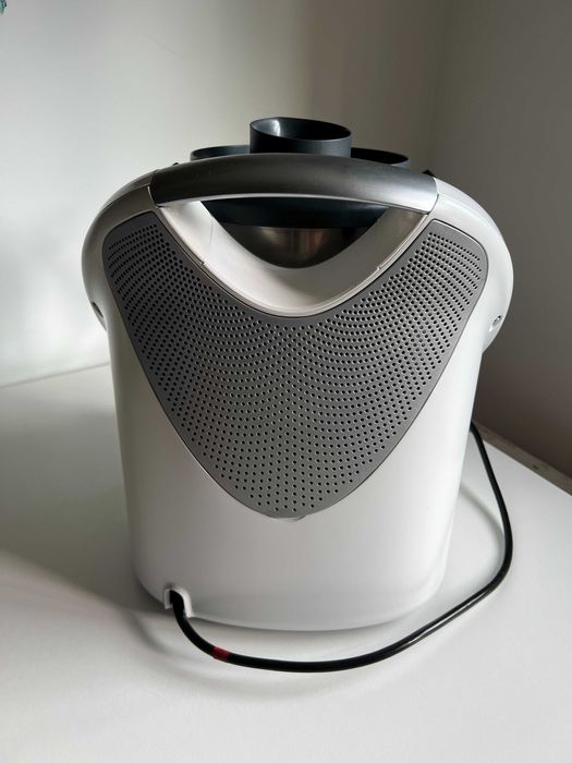 Bimby TM6 – Em excelente estado com todos os acessórios