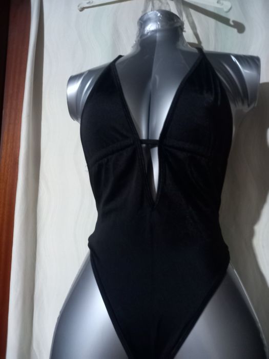 Bikinis e f banho