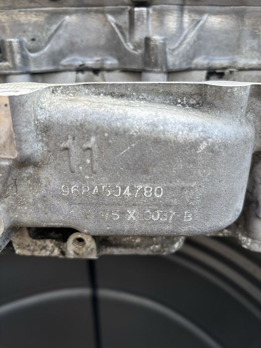 Продам ГБЦ 1,6 HDI