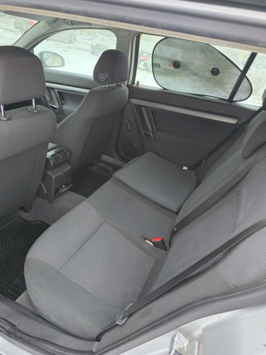 Opel Vectra C Kombi 2006r - 250 tyś przebiegu - 13lat w jednych rękach