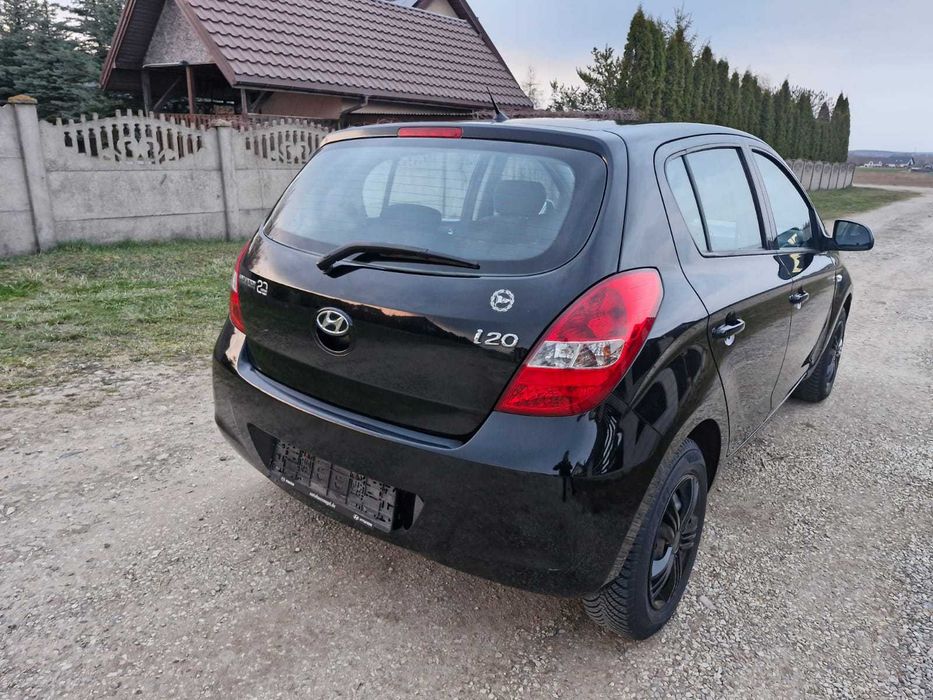 Hyundai 1.2 benzyna Super stan