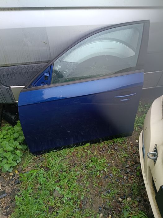 Audi a4 B8 lift drzwi lewy przód