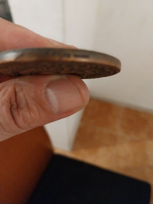 Vendo medalha   em bronze antiga