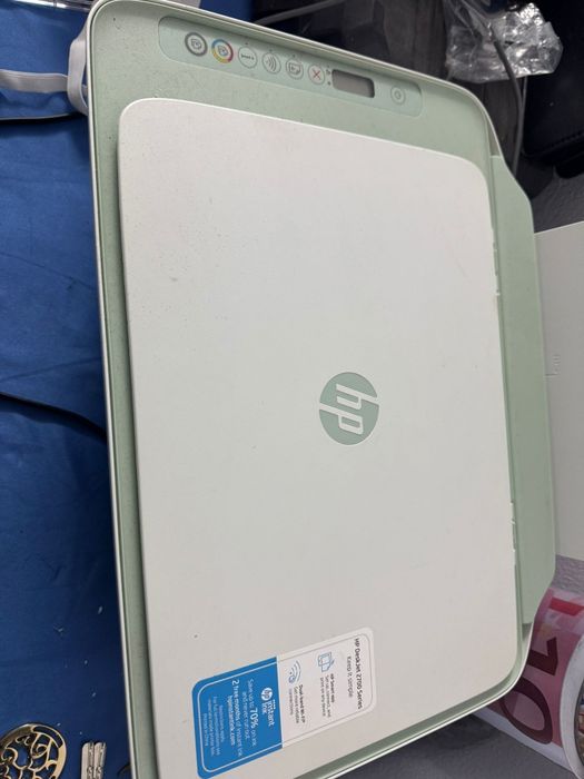 Impressora jet 2700 sereis.hp.colorida