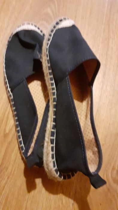 Pięknie trzewiki espadryle ładnie obszyte