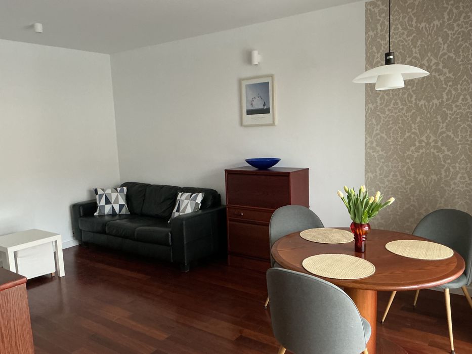 Miłe, 2-pokojowe mieszkanie na Muranowie