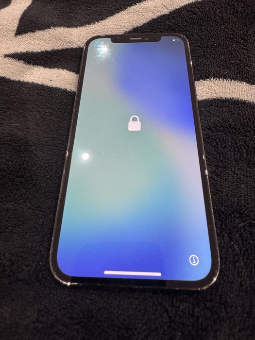 Iphone 12 Pro niebieski