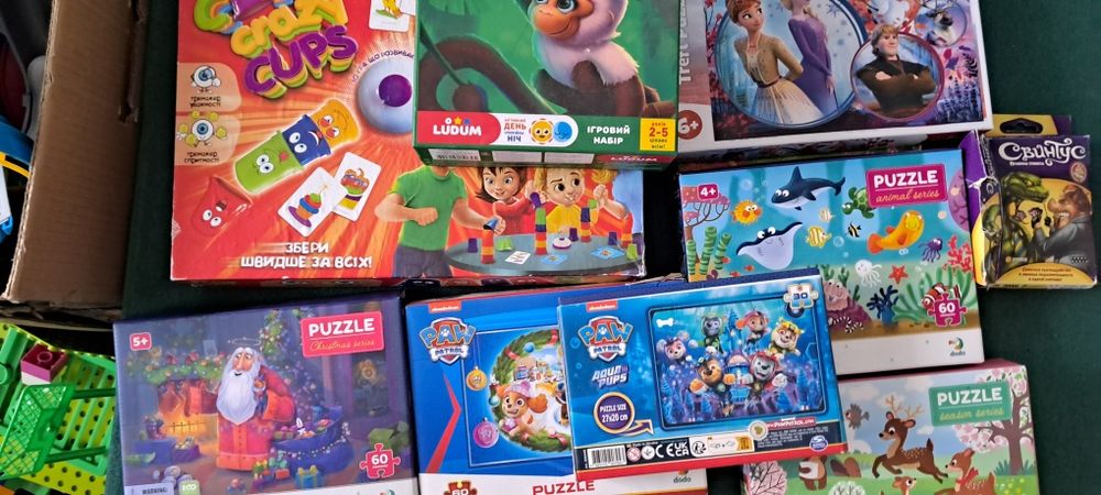 Детские игрушки,книжки,пазлы