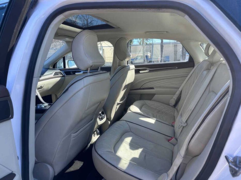 Ford Fusion      2018