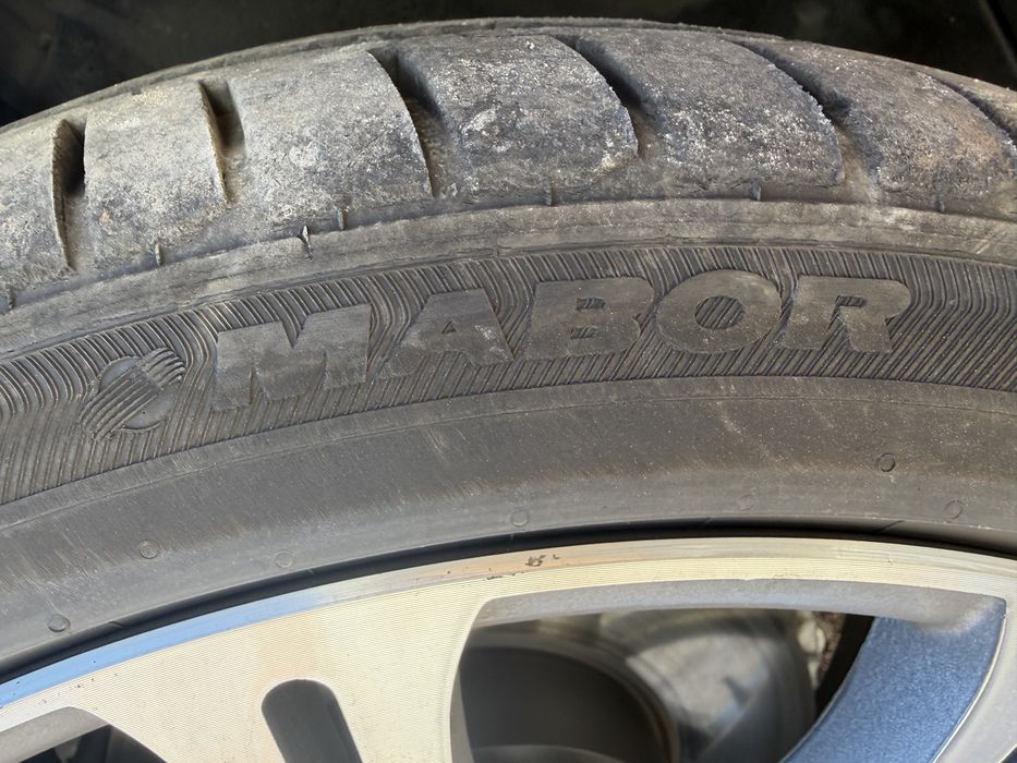Pneus MABOR 225/40 R18 92Y Usado – Bom Estado