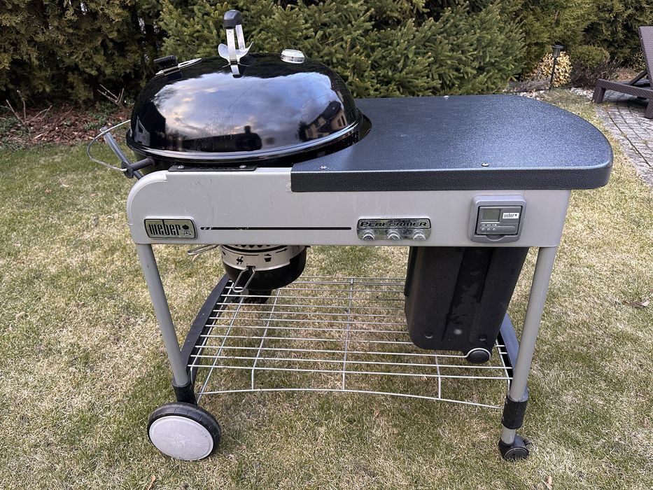 Grill węglowy Weber