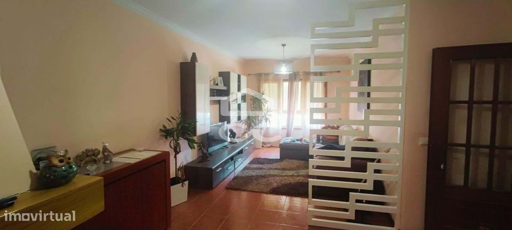 Andar Moradia T4, Real, Ataíde e Oliveira, Amarante