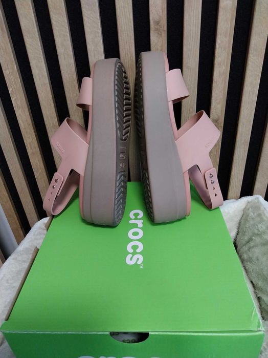 Crocs sandałki r.  W8 38 pudrowy różowy