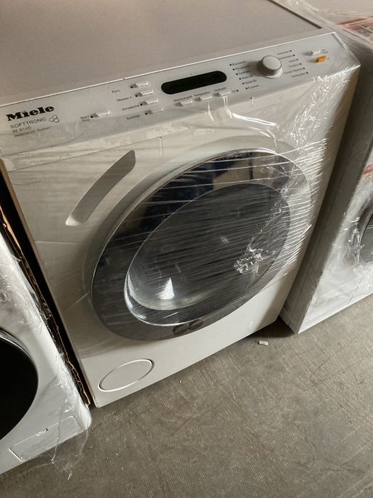 Промисловий холодильник Liebherr FKS 3600