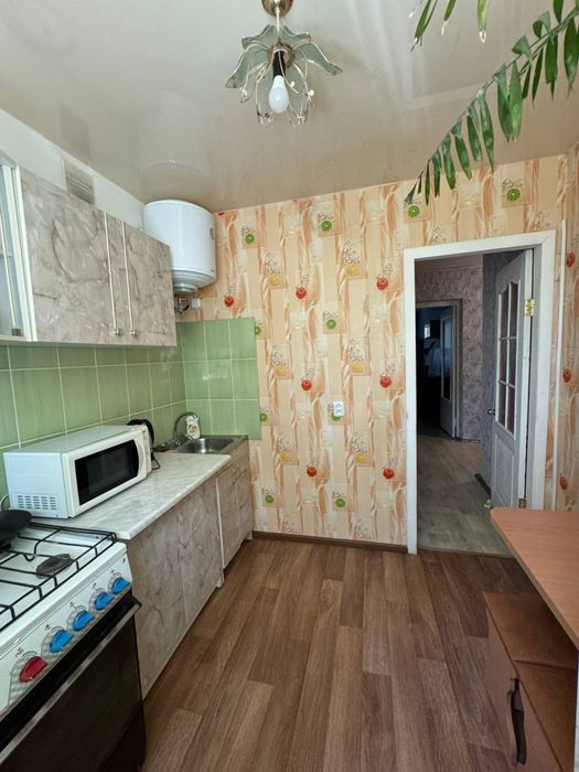 Здам подобово однокімнатну квартиру