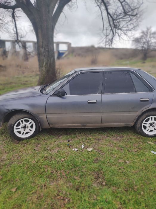 Тойота Королла автомат 92 г.