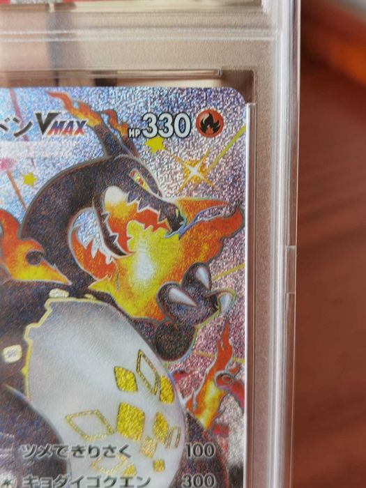 Pokémon Charizard Custom Card e PSA Case