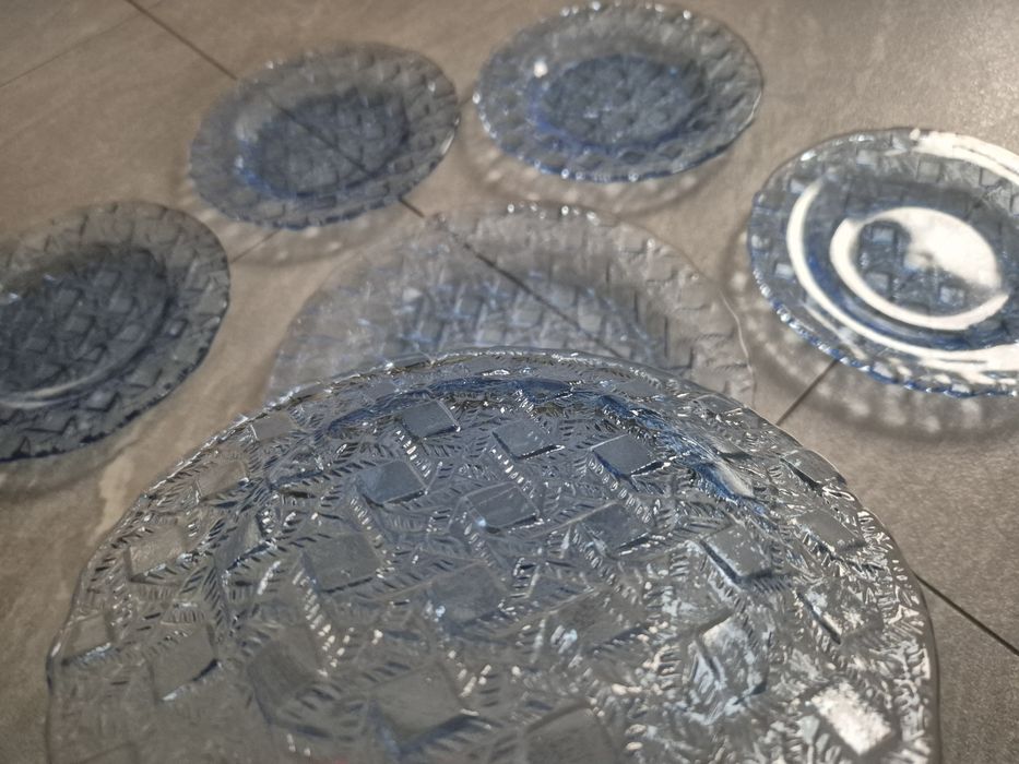 Zestaw talerzy PRL Ząbkowice plecionka kratka koszyczek niebieskie PRL