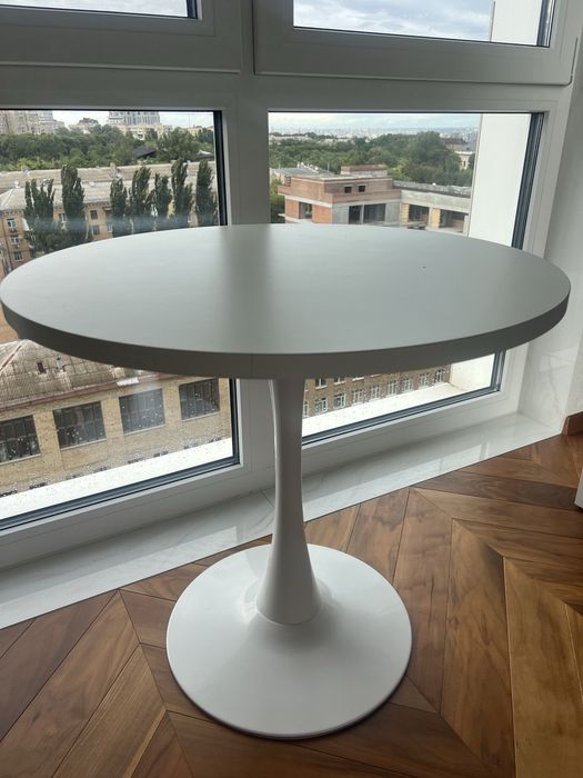 Стол кухонный круглый, диаметр 80 см