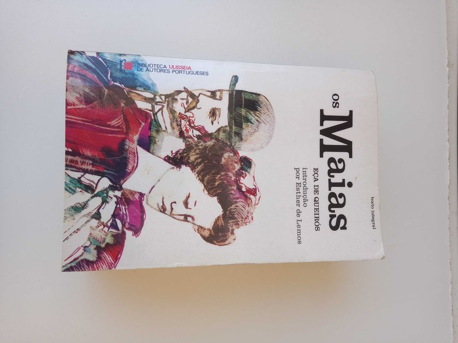 Livro "Os Maias" de Eça de Queirós