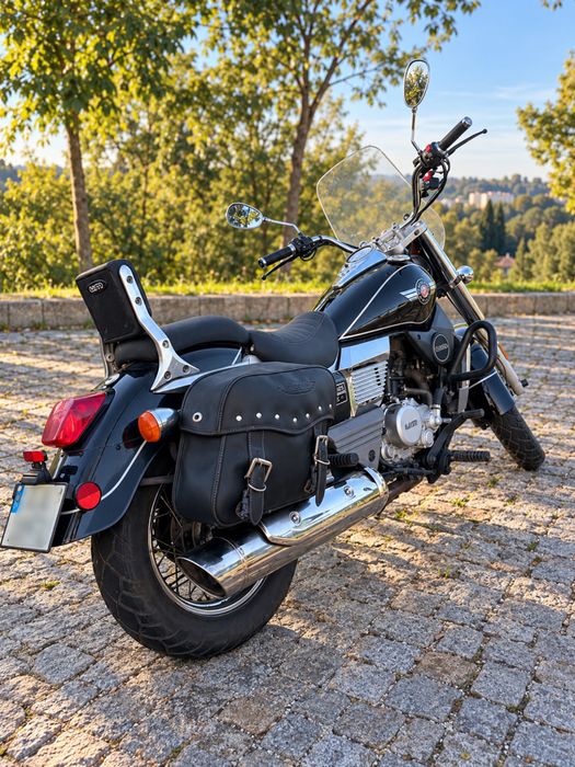 UM Renegade Commando Classic Moto 125 | 2020