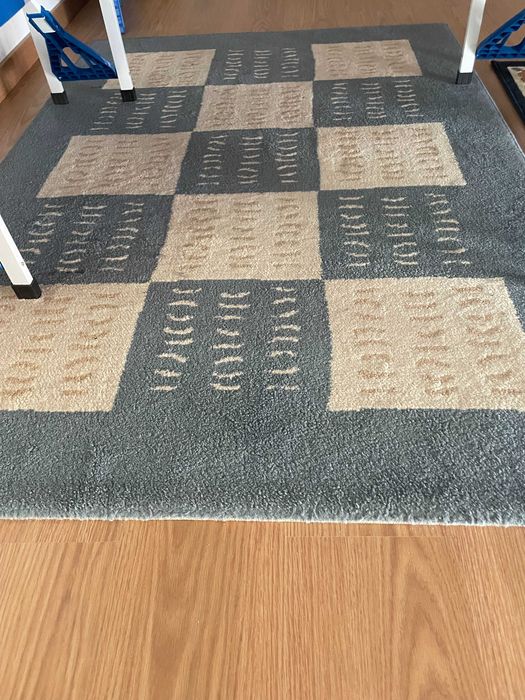 4 Tapetes e  1 carpete