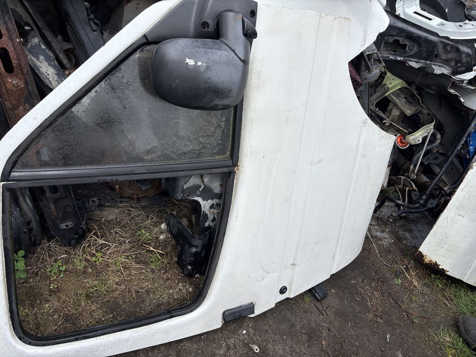 ford transit  drzwi fotele resory koła frelgi