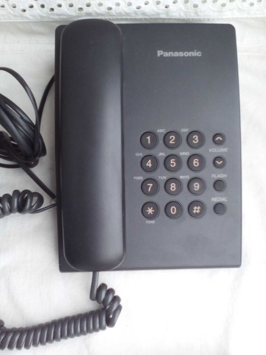 комплект проводных телефонных аппаратов + ADSL интернет модем