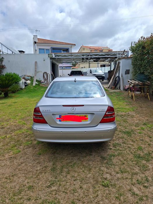 Mercedes Benz E220