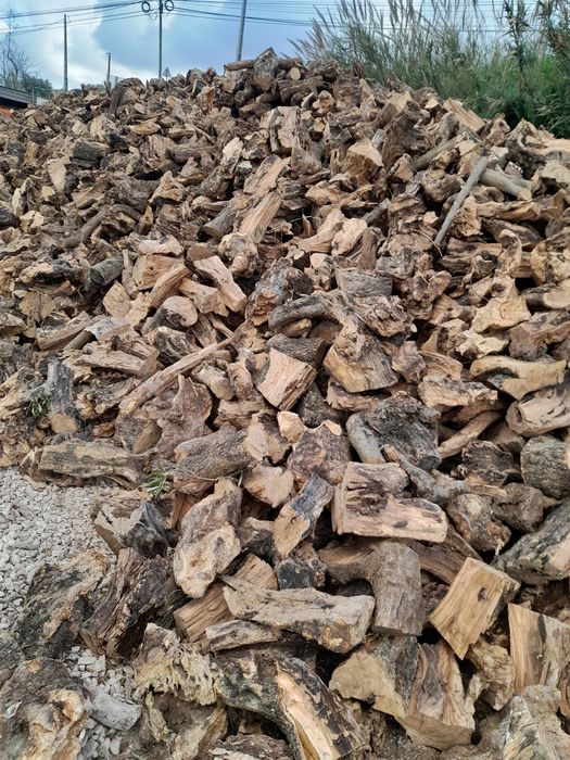 Lenhas  Agostinho com entrega  ao domicílio