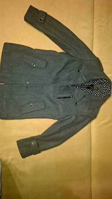 Elegancki płaszcz męski