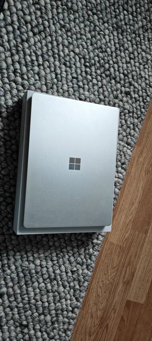 Microsoft Surface Laptop Go 2