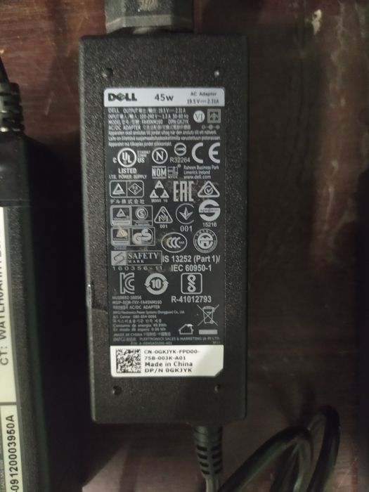 Блоки живлення ноутбуків 19в і інші