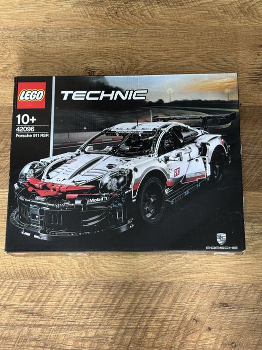 Klocki LEGO Technic Porsche 911 RSR (42096)